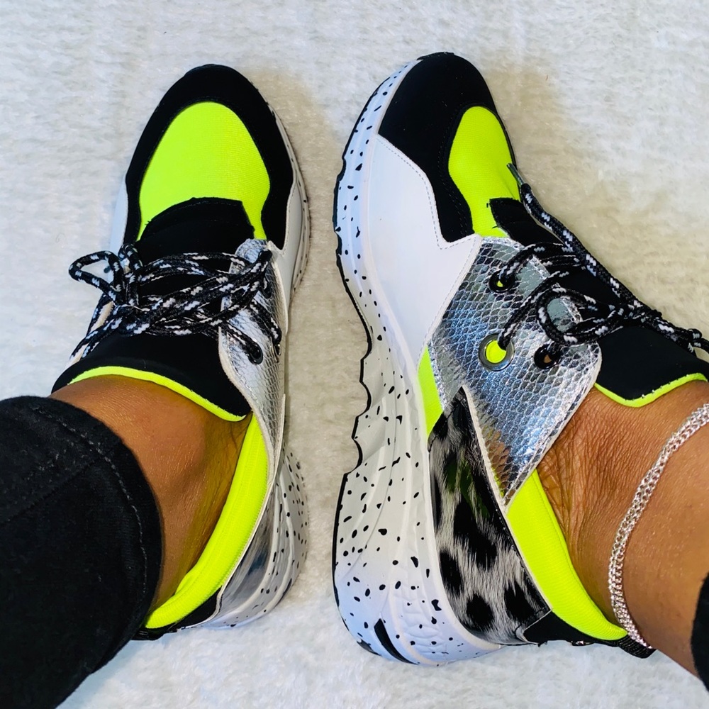 ‼️⚠️LAST PAIR Size 8‼️ Fashion Sneakers - Picture 2 of 6